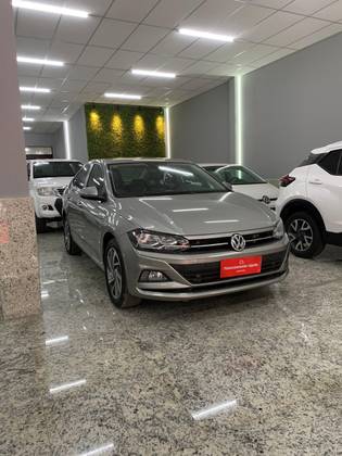 VOLKSWAGEN VIRTUS 1.0 200 TSI HIGHLINE AUTOMÁTICO